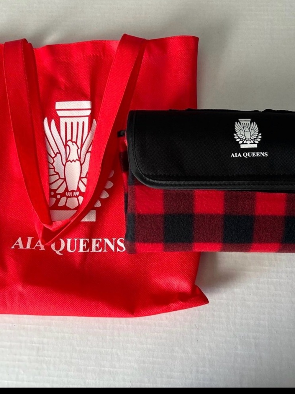 Red & Black Plaid Foldable Stadium Blanket with Travel Bag 40” x 50”